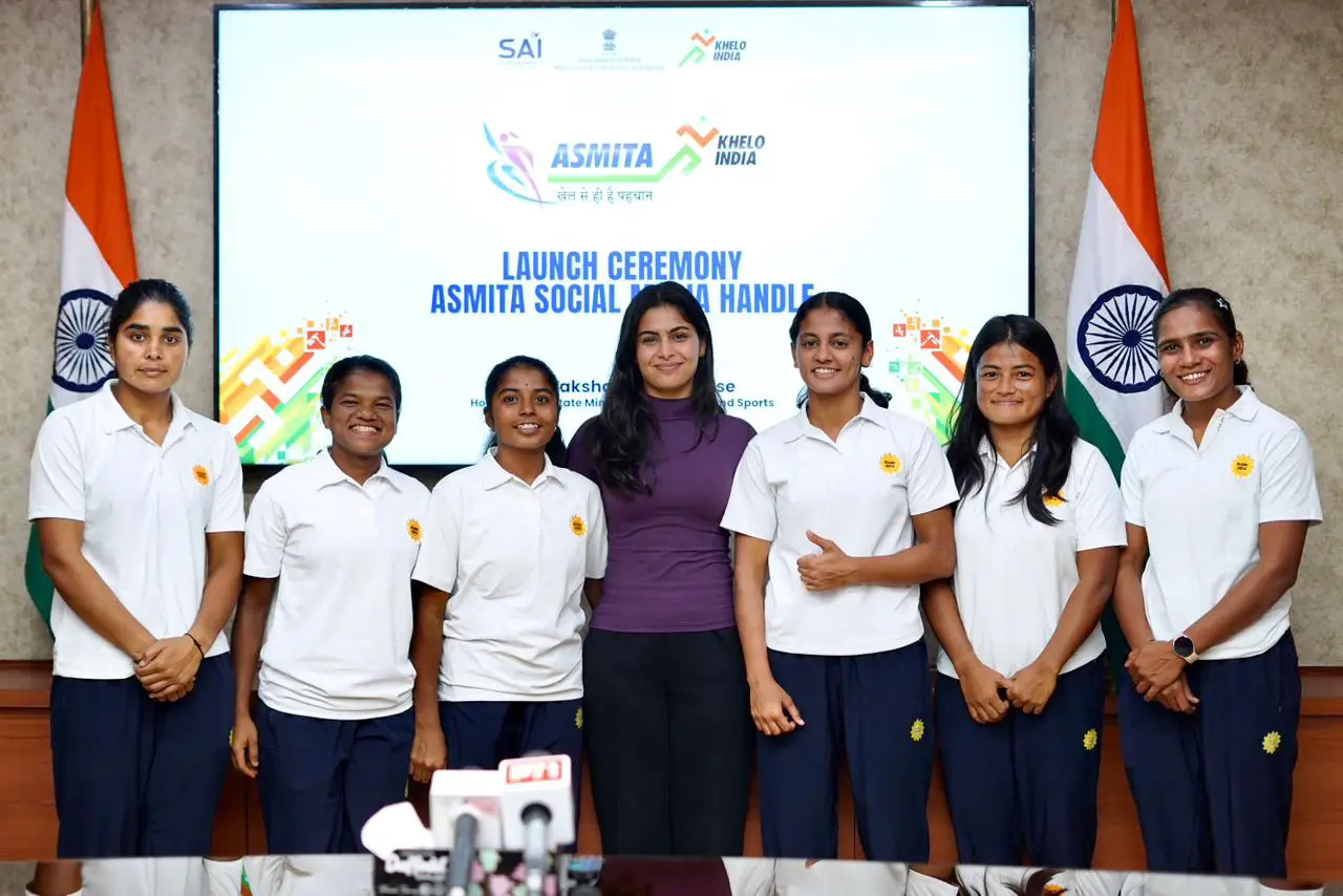 Raksha Khadse Launches ASMITA Social Media